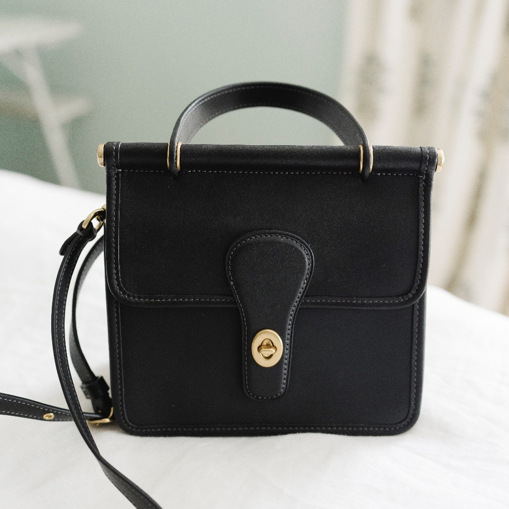 Like new! Coach 1941 Willis top handle 18 black. Mini version.